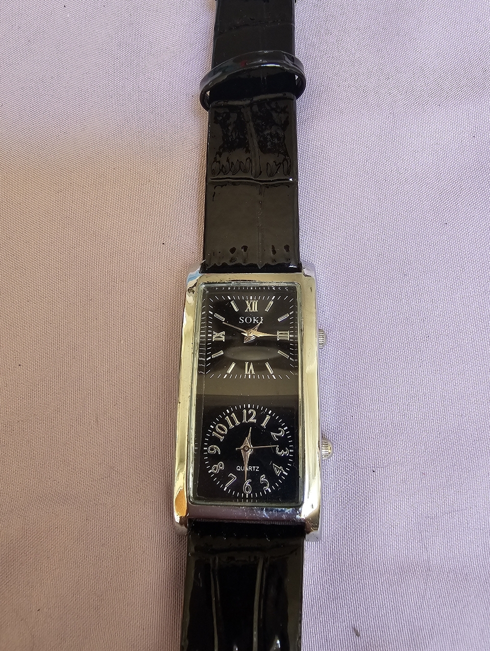 SOKI Dual-Time Black Leather Strap Watch